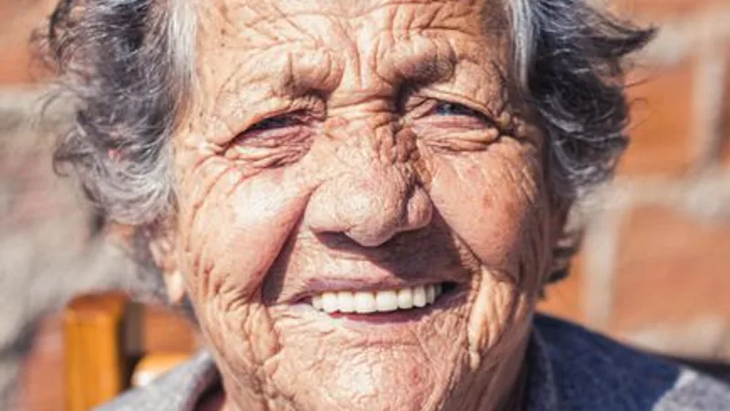 O Que É O Trans Resveratrol Gota E Como Age Na Pele - Com Ingredientes Naturais